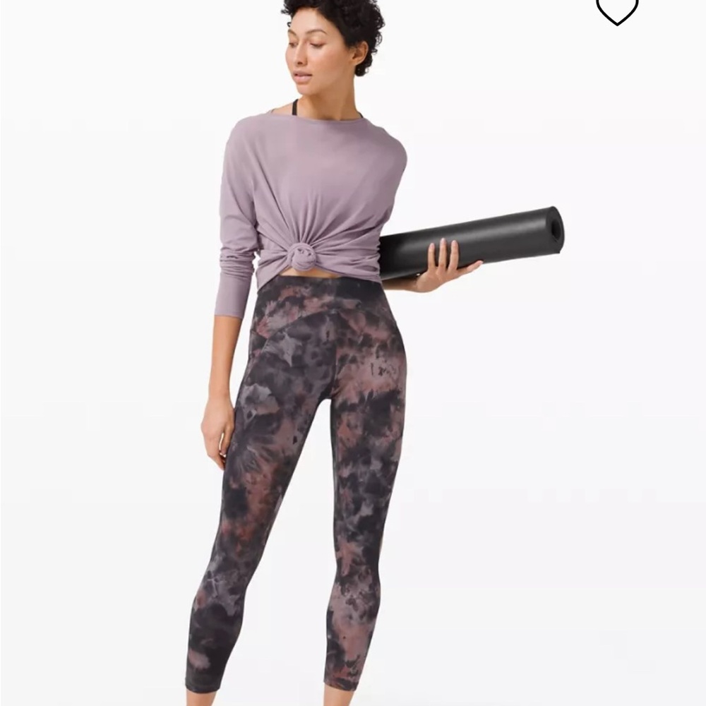 Brand new with tags retired Lululemon align high rise size 4!! 25 Inches long.